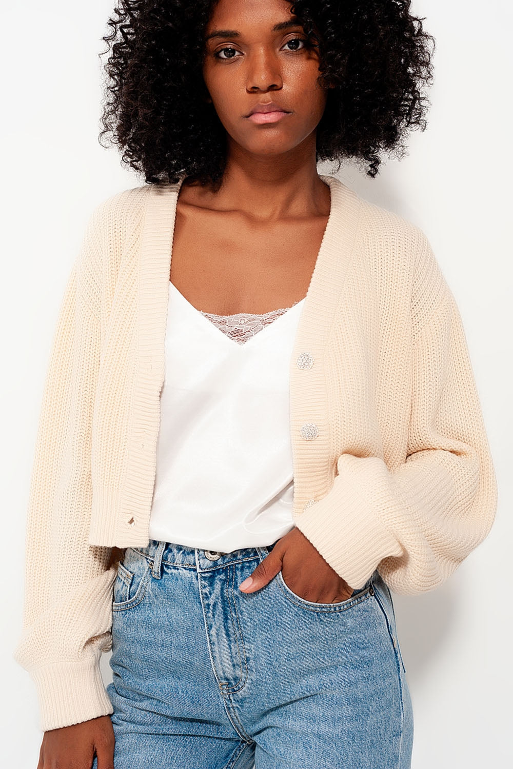 Cardigan à Boutons Bijoux