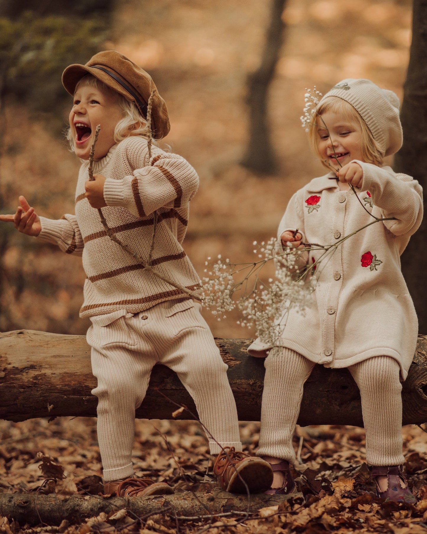 Cardigan à roses pour fille