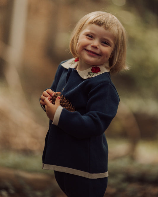 Cardigan bleu brodé pour fille