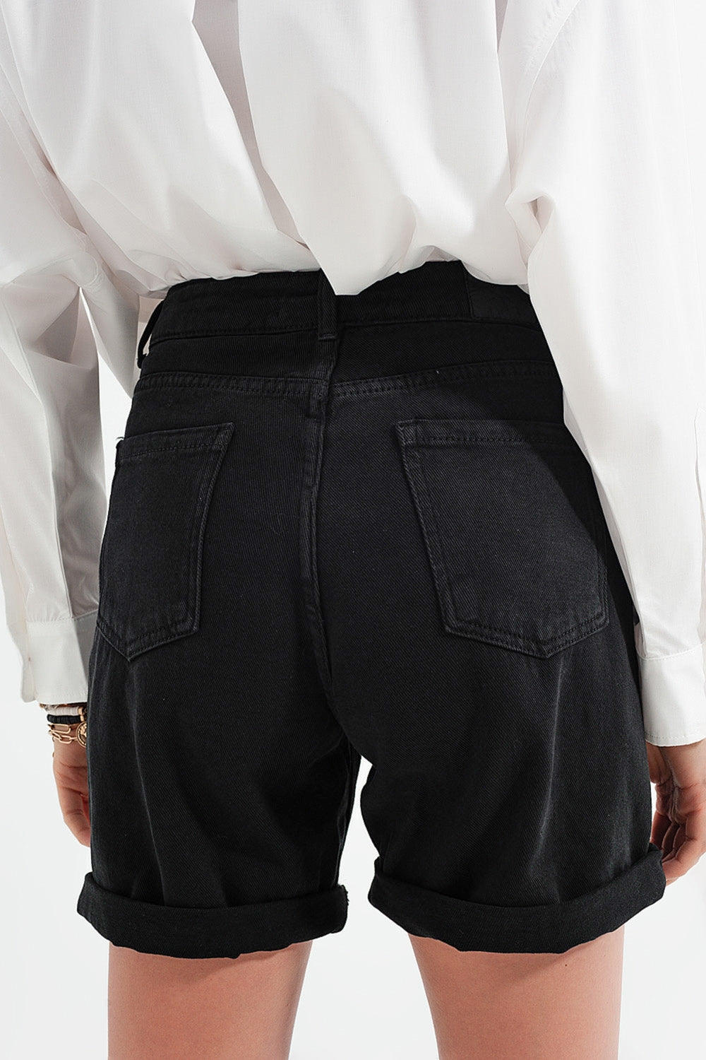 Short Noir à Taille Haute