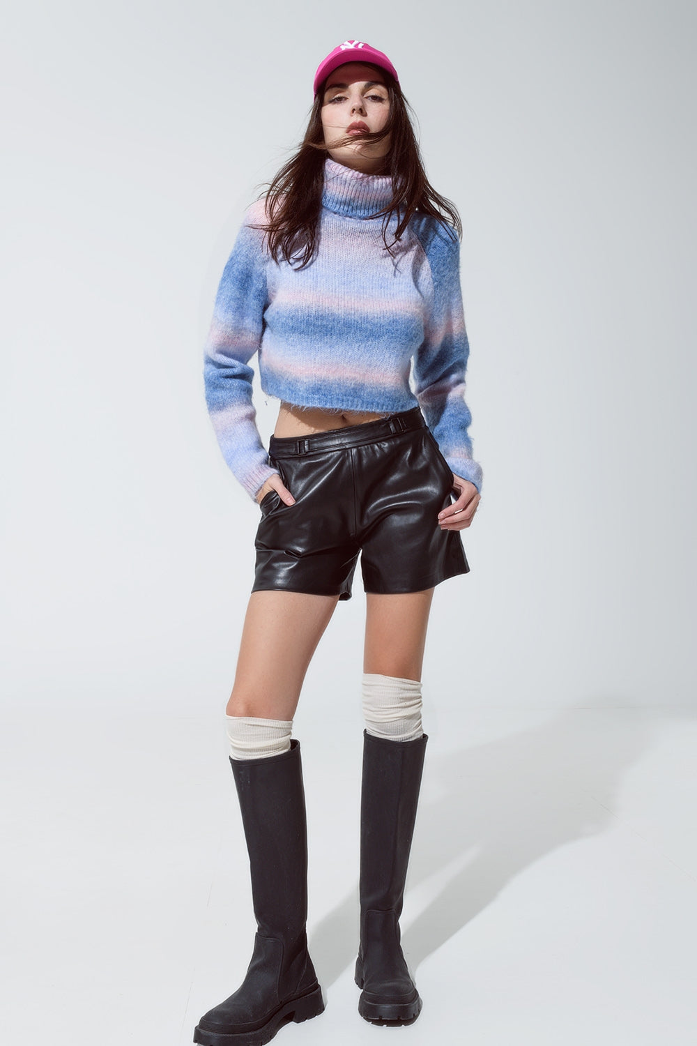 Short en Simili Cuir